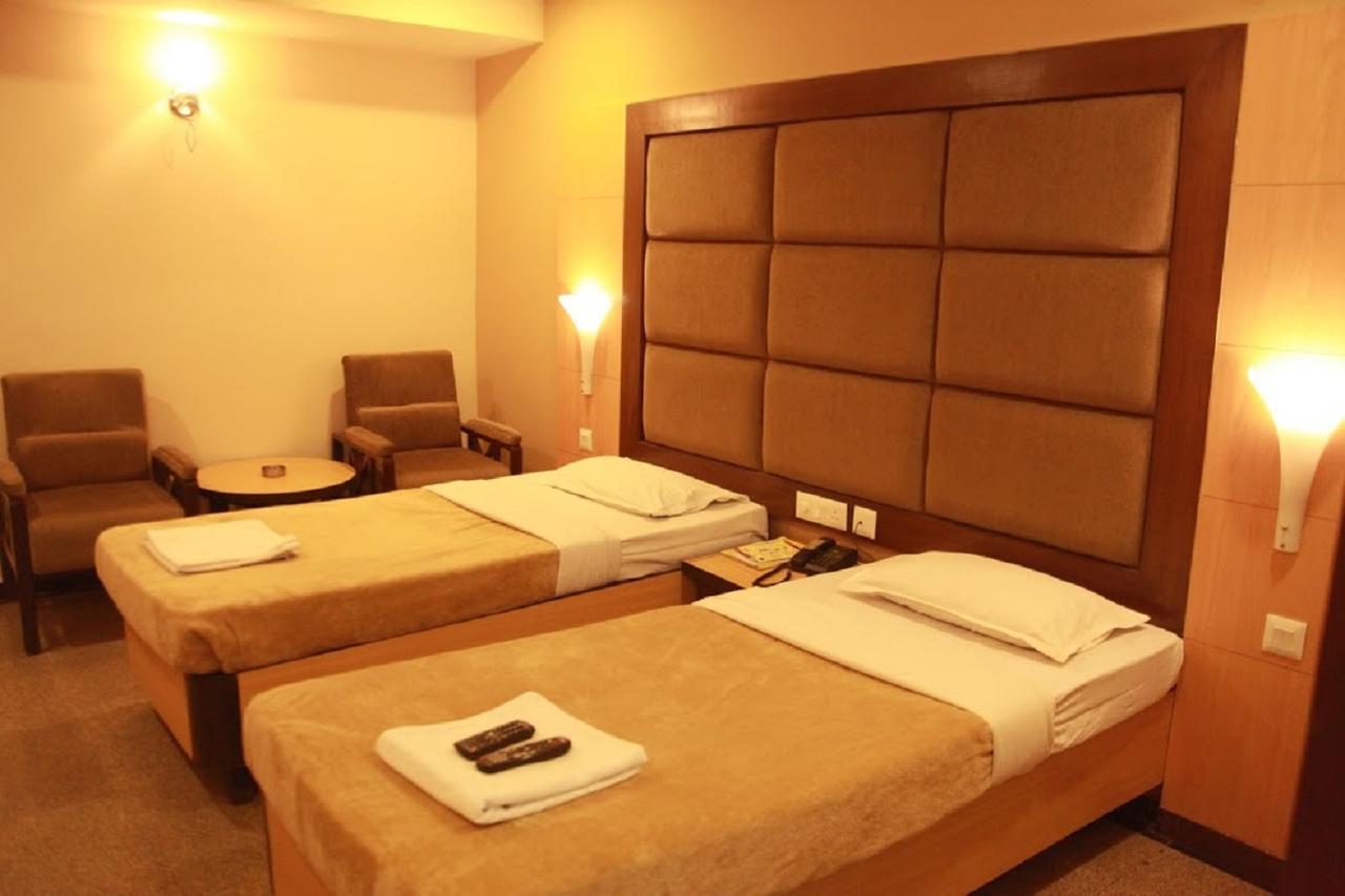 Hotel Parklane Hyderabad Exterior foto